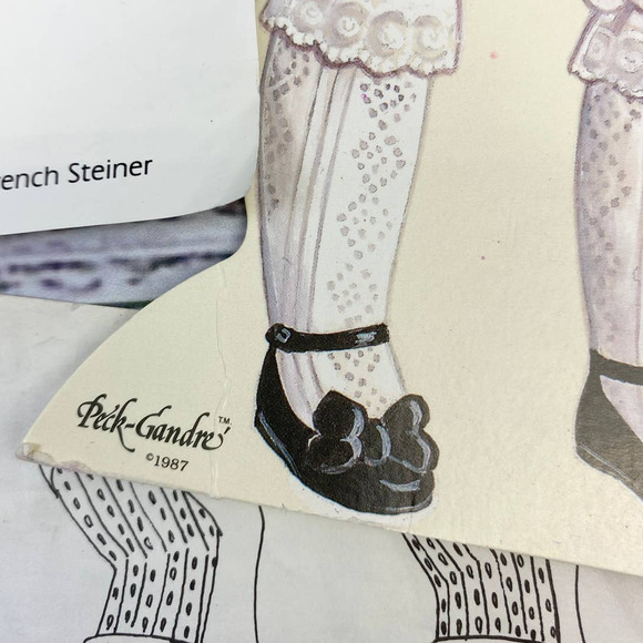 Vintage 1987 Peck-Gandre Paper Doll with Paper Doll Clothes - Picture 3 of 9